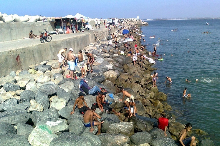 صورة و تعليق : شاطئ المون بمدينة الجديدة بعد عصر يوم الاحد 