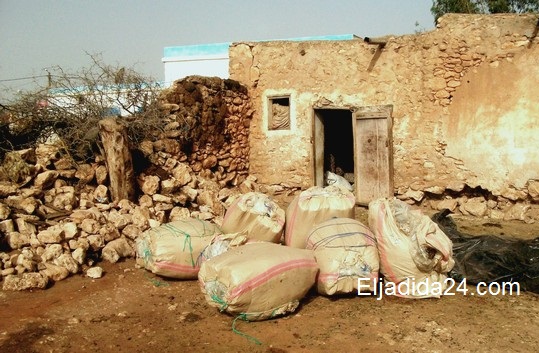 الدرك الملكي بسيدي بنور يتمكن من إسقاط بارون للمخدرات و يحجز كمية كبيرة من أكياس الكيف (+صور)