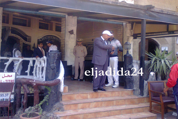 الجديدة : السلطات المحلية تغلق مقهى  أرشينور بشارع محمد السادس 