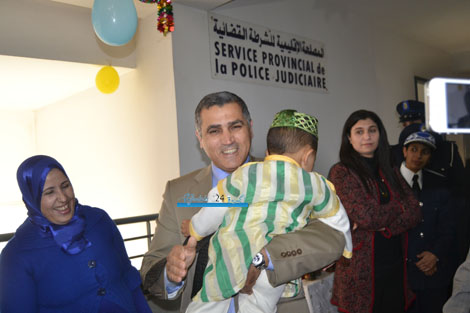 بالصور.. الأمن الإقليمي  ينظم حفلا لفائدة الأطفال الأيتام أبناء رجال الأمن بمساهمة المركز التجاري مرجان الجديدة  - الجديدة 24