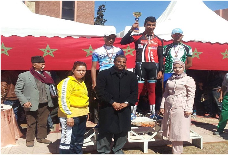 تألق الدراجين الجديديين في السباق الوطني للدراجات بمدينة قلعة السراغنة