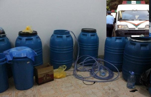 الشرطة القضائية بآزمور تداهم منزلا معدا لتجارة مسكر ماء الحياة وتحجز 130 لترا