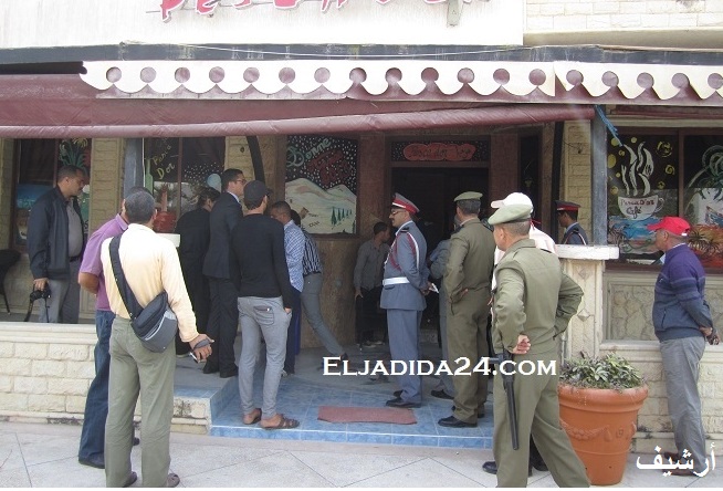 السلطات المحلية تشن حملة على مقاهي الشيشة بمنتجع سيدي بوزيد 