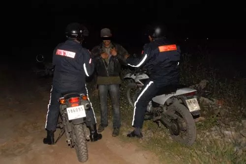 أمن الجديدة يعتقل المتورط الرئيسي في محاولة اختطاف واغتصاب فتاة قاصر من أمام مؤسسة تعليمية بأولاد فرج