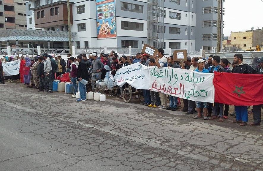 ساكنة دوار الضحاك بالجديدة تجدد احتجاجها على الاقصاء والتهميش - الجديدة 24