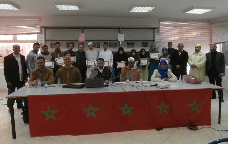 أصوات شجية تصدح بالقرآن الكريم بفضاء ثانوية عقبة بن نافع بالبئر الجديد