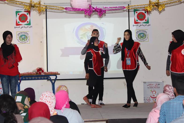 ثانوية بئر أنزران تنظم احتفالاً مميزاً بمناسبة عيد الأم - الجديدة 24