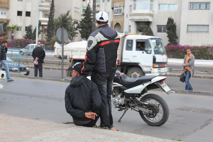  أمنيون بالجديدة يستعملون السلاح الوظيفي في مواجهة منحرف هاجمهم بسيف‎