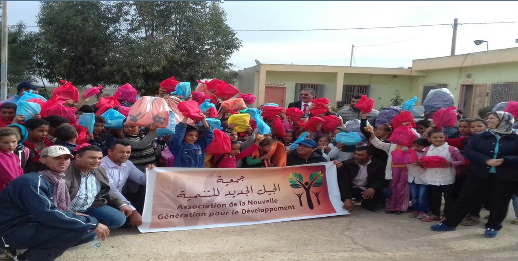 جماعة مولاي عبد الله: توزيع لوازم مدرسية بمجموعة مدارس أولاد المقدم المركزية