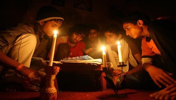 معاناة سكان جماعة أولاد حمدان مع الانقطاع المتكرر للتيار الكهربائي