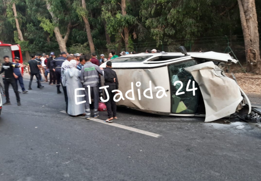 شاهد.. حادثة سير خطيرة ترسل 5 اشخاص الى قسمي الانعاش والمستعجلات بالجديدة 