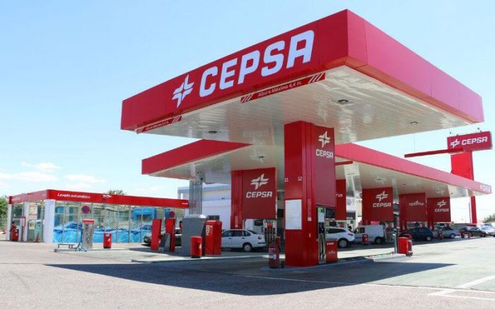 شركة المحروقات الاسبانية العملاقة ''سيبسا'' تدخل السوق المغربية وتبني محطة لتخزين الوقود بالجرف الأصفر 