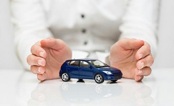نهاية فترة التمديد التلقائية لتأمين السيارات اعتبارا من 30 أبريل الجاري
