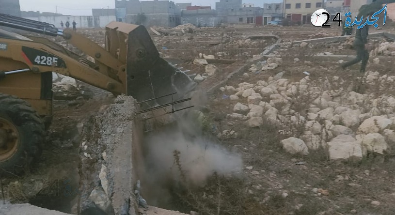 السلطات تهدم ازيد من 60 بناء عشوائيا في طور الإنجاز بجماعة مولاي عبد الله 