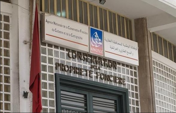 عاجل.. تعليق العمل داخل المحافظة العقارية بالجديدة بعد ظهور بؤرة وبائية والموظفون يطالبون باخضاعهم للتحاليل  