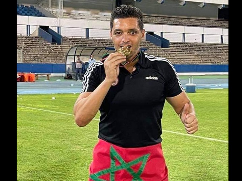 الإطار الوطني إدريس السايسي إبن الجديدة يتوج مع الإتحاد بالدوري الليبي 