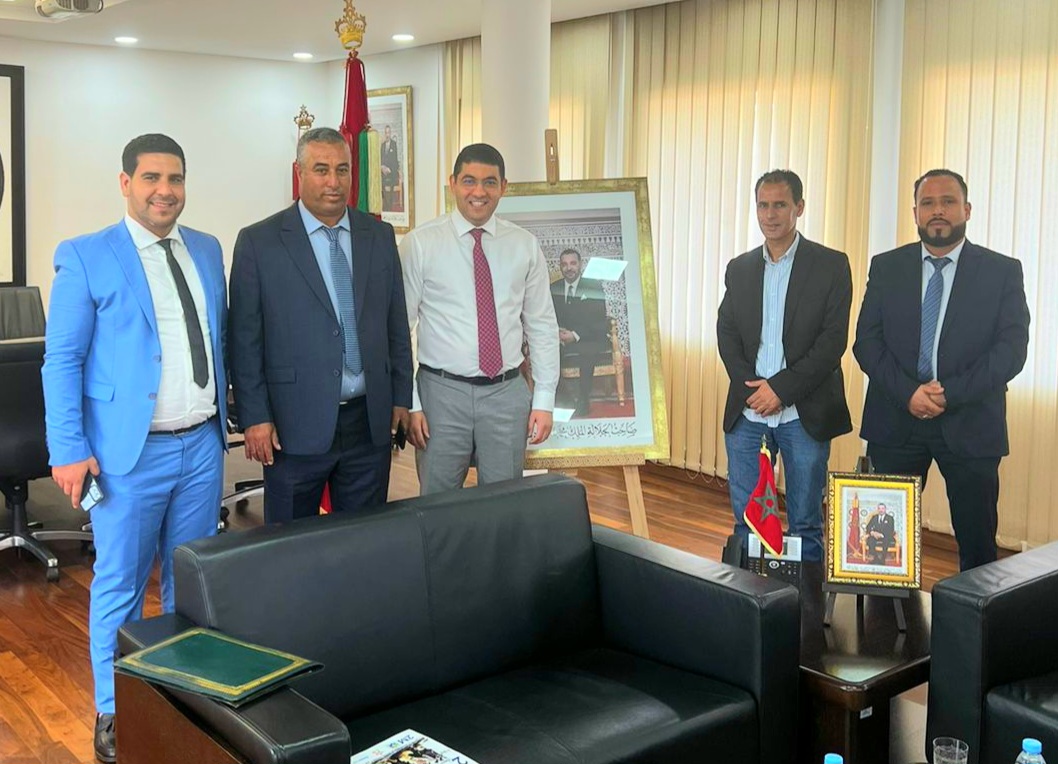 البرلماني بيزيد يجتمع بوزير الثقافة للترافع على مشاريع النهوض بالمآثر التاريخية لإقليم الجديدة  - الجديدة 24