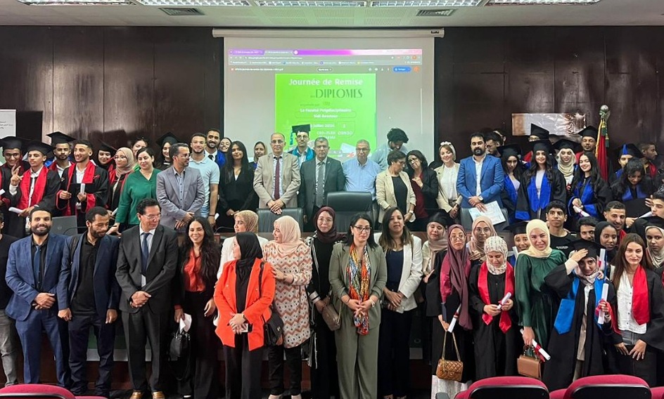 الجديدة: تنظيم حفل تخرج 90 طالبا في الاجازة المهنية بالكلية متعددة التخصصات لسيدي بنور 