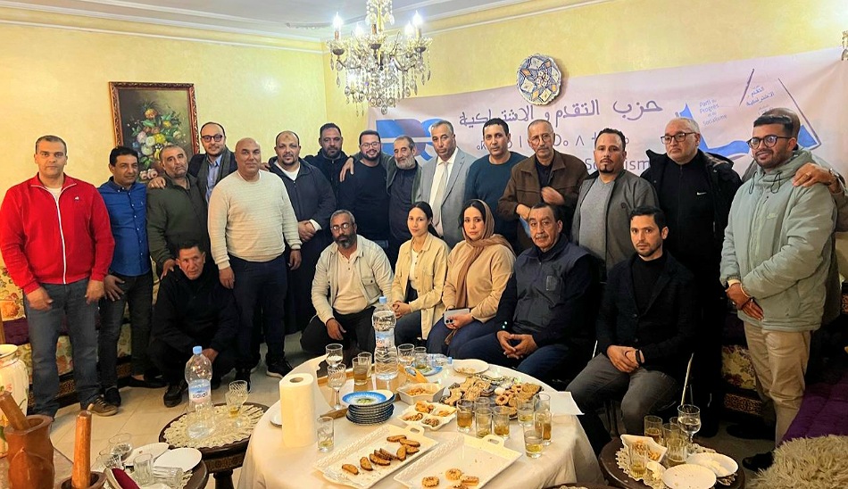 مهرجان سبعة شموس سبعة أقمار في دورته 33 بأزمور والجديدةانتشار مقاهي الشيشة وتعاطي المخدرات على الطريق الجهوية 320 بين أزمور والبيضاء يثير القلقدرك أزمور يفكك عصابة إجرامية نفذت سرقات موصوفة بالجديدة وأزمورتجديد فرع حزب التقدم والاشتراكية بمدينة أزمور وسط حضور حزبي وجمعوي وازنقطار الجديدة البيضاء يدهس مسنًّا قرب محطة أزمور ويحوله إلى أشلاءجريمة قتل مروعة بجماعة سيدي علي بنحمدوش بإقليم الجديدة آزمور.. مولود نقابي جديد يعزز صفوف المنظمة الديمقراطية للشغل إدانة ناشط فيسبوكي بآزمور بالسجن النافذ بتهم تتعلق بالتهديد والابتزاز كلاب ضالة تجوب شوارع وأحياء مدينة ازمور مدرسة ابن حمديس بآزمور تحتفي بالسنة الأمازيغية  - الجديدة 24