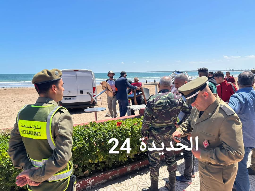 سلطات الملحقة الإدارية الثالثة بالجديدة تواصل التضييق على مستغلي الملك العمومي بفضاء الشاطئ 
