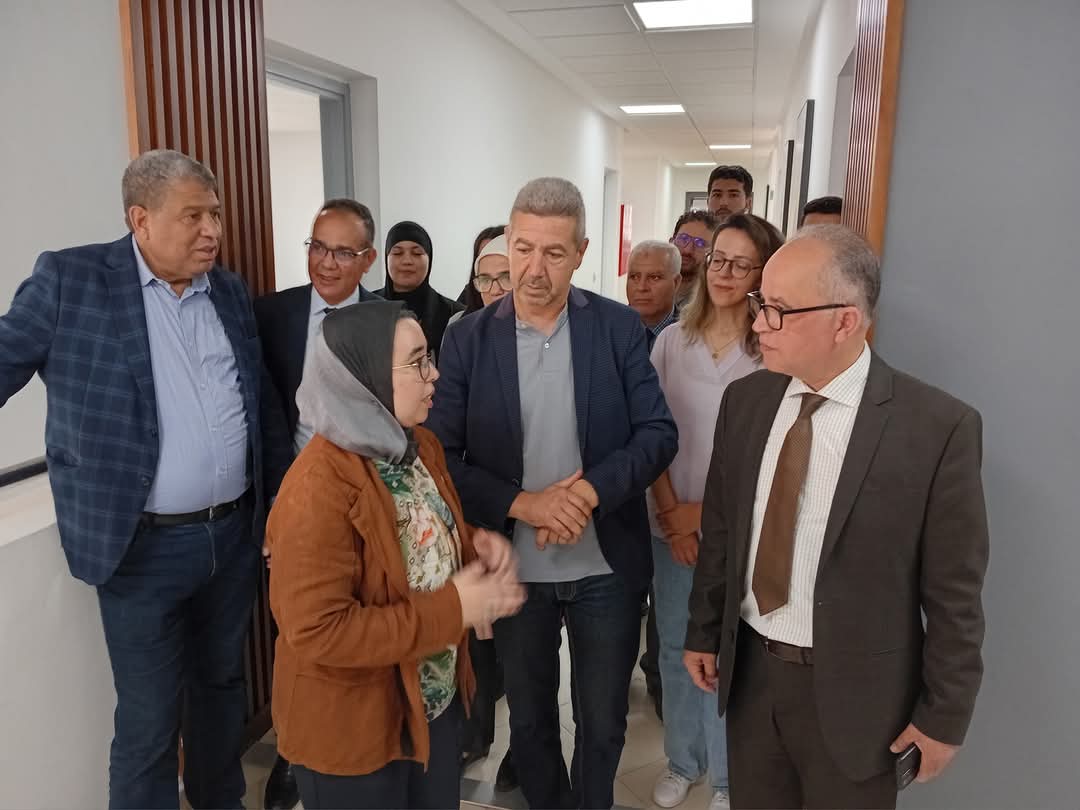 تفائل كبير بمدينة الجديدة بعد تقديم الأسطول الجديد لشركة النظافة للسنوات السبع القادمة الرجاء الجديدي يحقق الصعود إلى القسم الوطني الأول هواةالعثور على جثة خمسيني بمطرح النفايات القديم بحي الغزوة بوسط الجديدة الجديدة : جائزة محمد الصديقي لسنة 2025 تمنح للدكتور ابراهيم المناري  - الجديدة 24