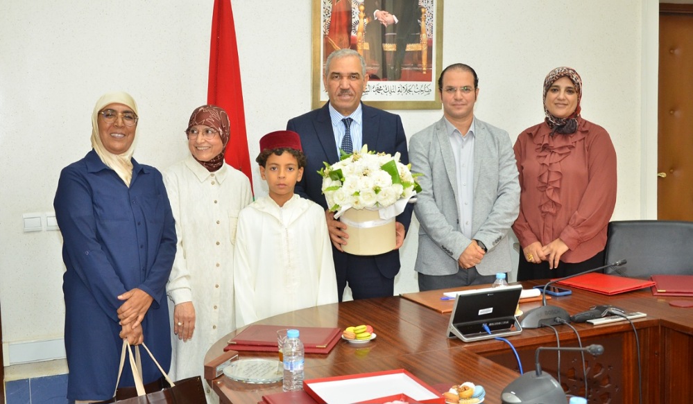 وفد من مؤسسة إحسان يزور مكتب عامل إقليم الجديدة في اطار الإحتفالات بذكرى المسيرة الخضراء 
