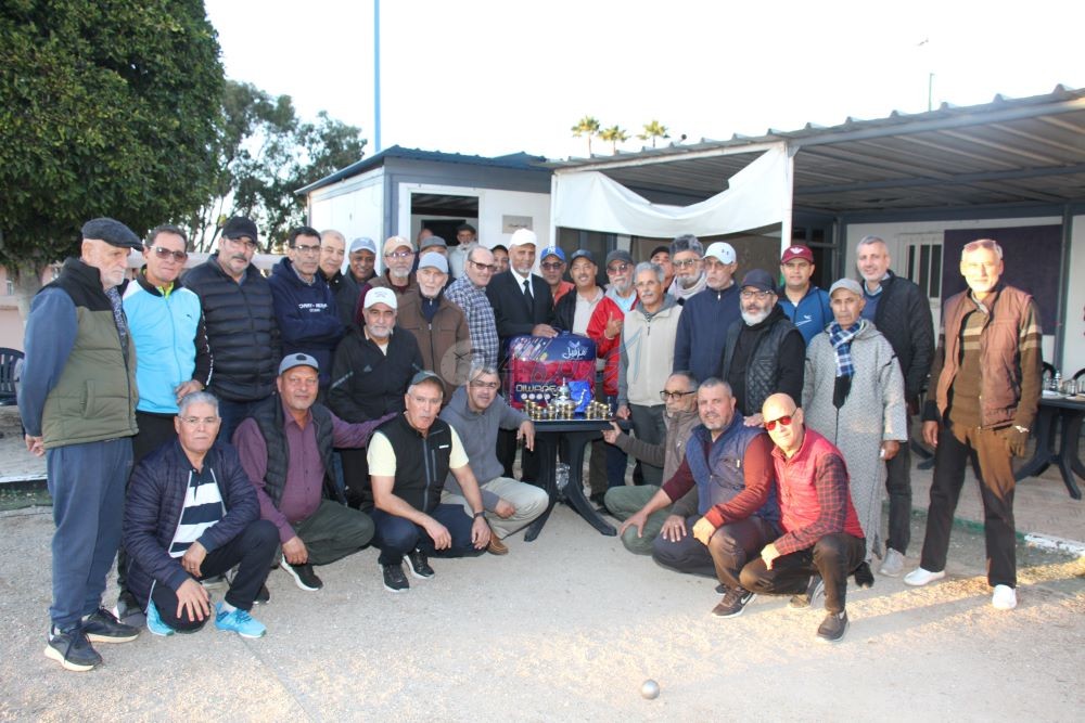 بادرة طيبة.. نادي اولمبيك الجديدة للكرة الحديدية يكرم اللاعب فضيل الربعاوي