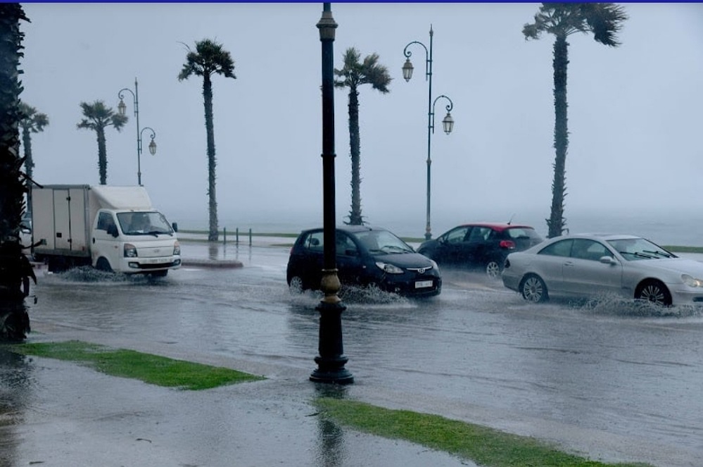 تعليق الدراسة باقليم الجديدة واقليم سيدي بنور يوم الثلاثاء بسبب سوء الأحوال الجوية